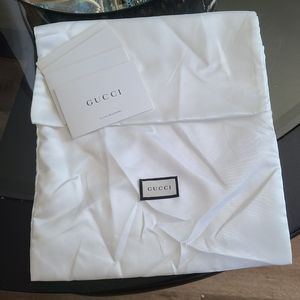 Gucci dust bag 🤍